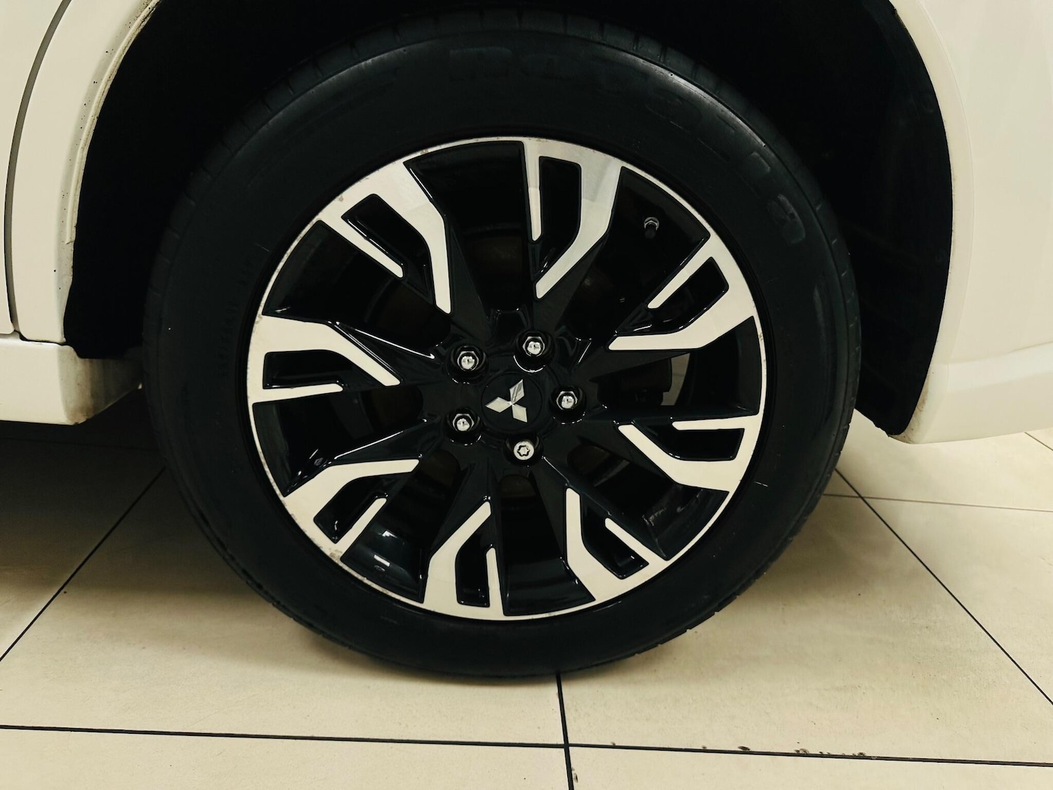 Used Mitsubishi Outlander 2017 for sale - 77109309: Photo 19