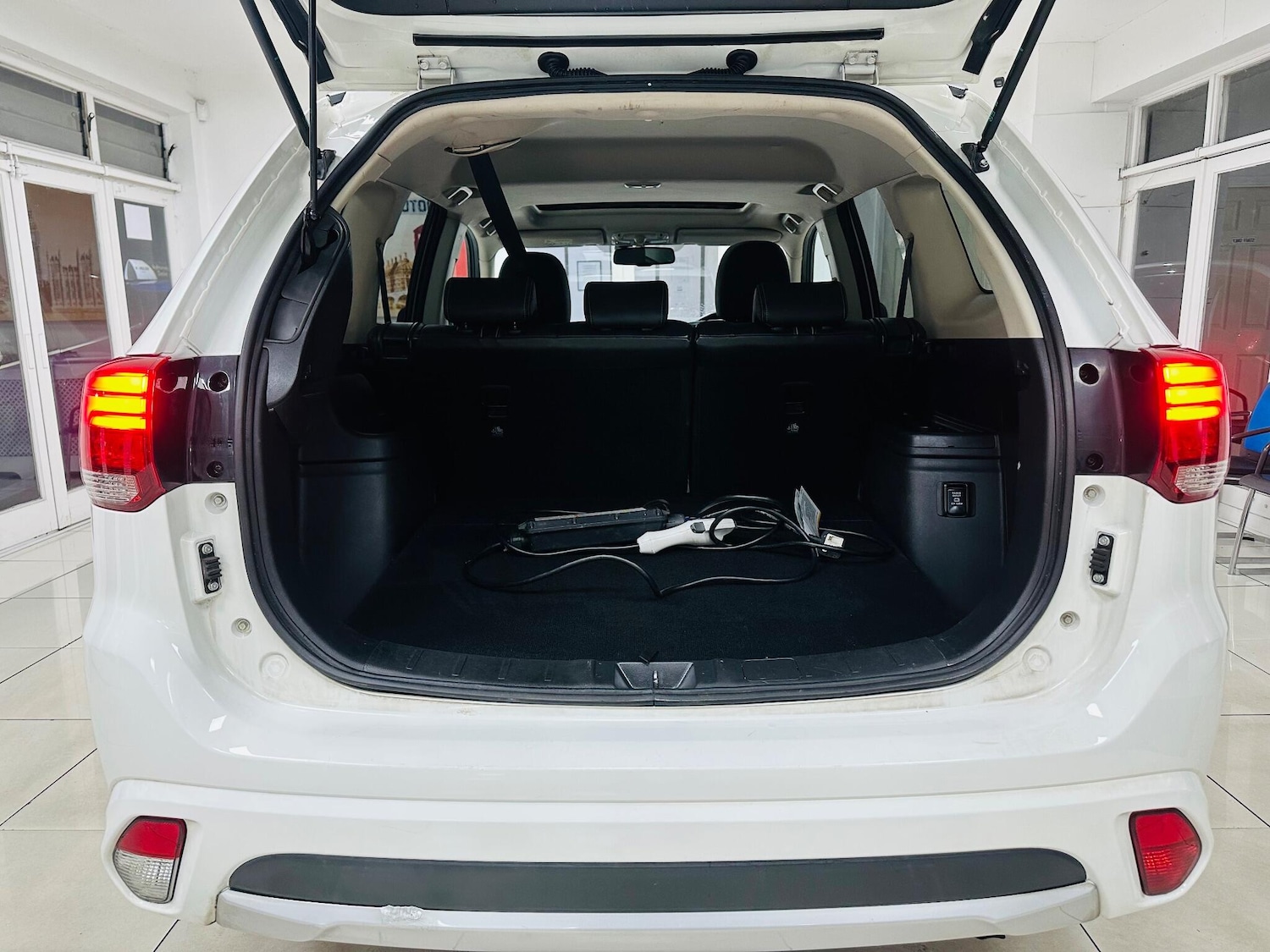 Used Mitsubishi Outlander 2017 for sale - 77109309: Photo 36