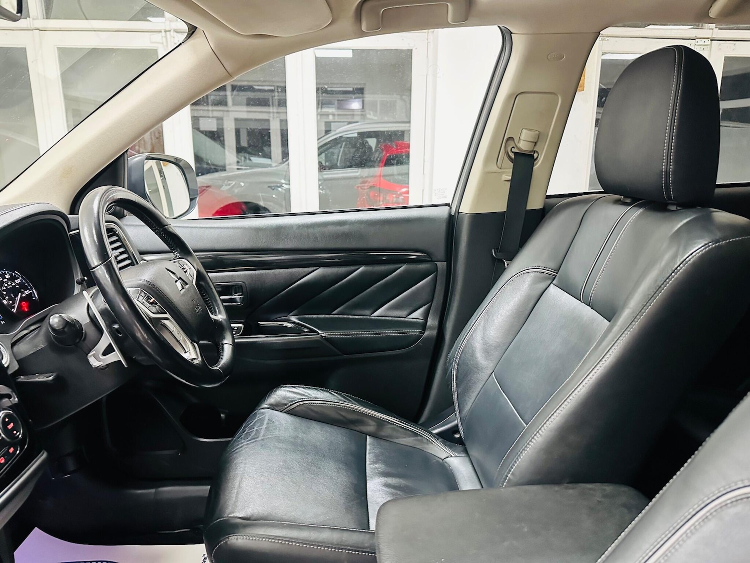 Used Mitsubishi Outlander 2017 for sale - 77109309: Photo 43