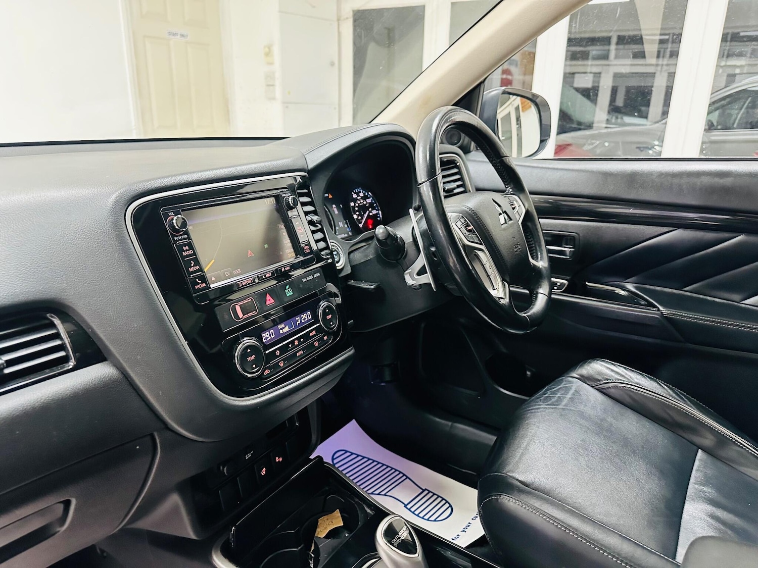 Used Mitsubishi Outlander 2017 for sale - 77109309: Photo 44