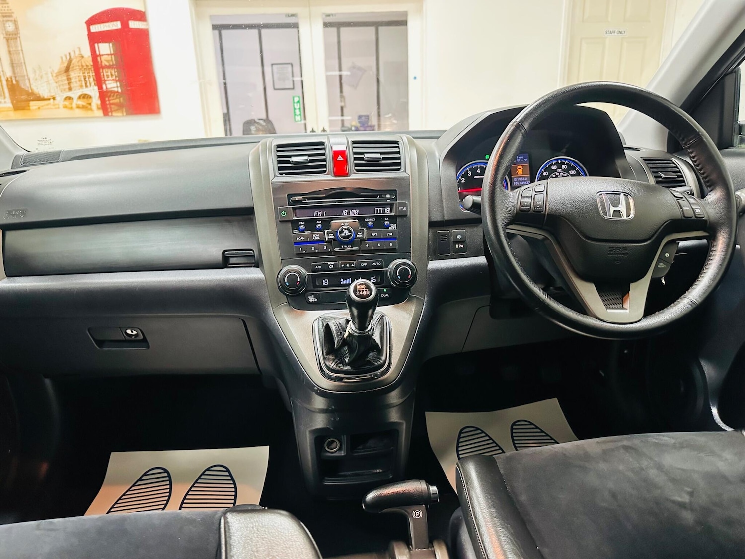 Used Honda CR-V 2010 for sale - 76865895: Photo 38