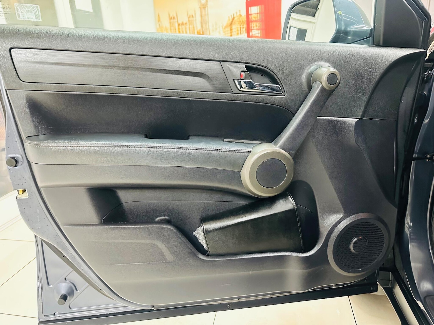 Used Honda CR-V 2010 for sale - 76865895: Photo 39