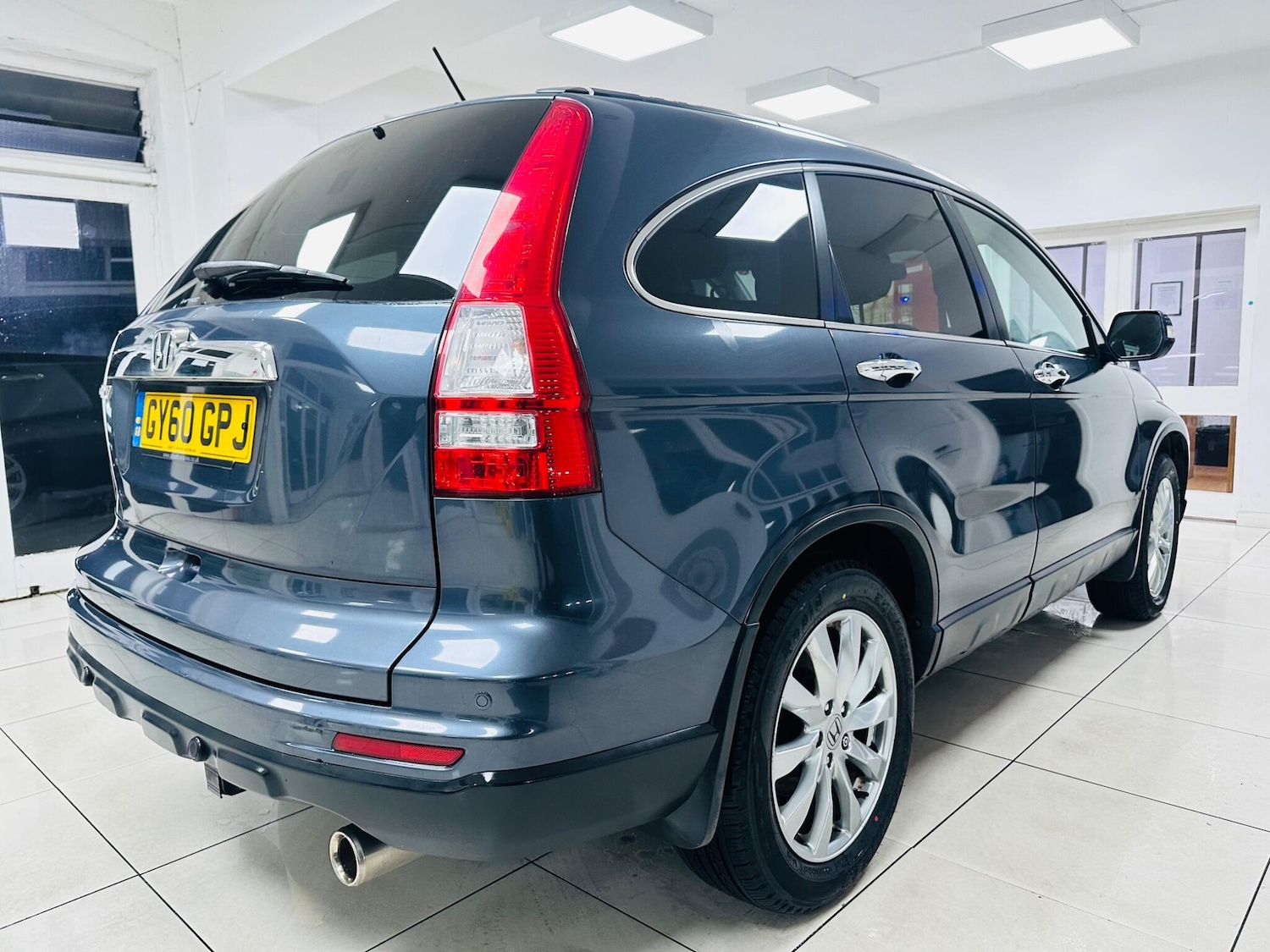 Used Honda CR-V 2010 for sale - 76865895: Photo 8