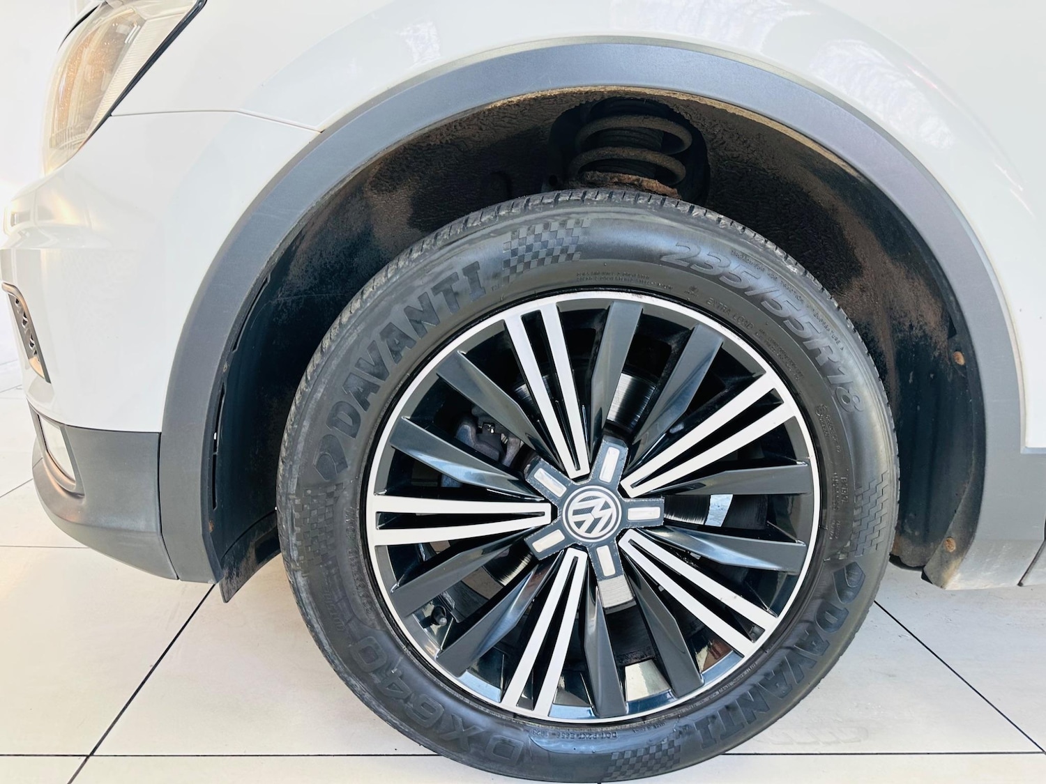 Used Volkswagen Tiguan 2016 for sale - 76994455: Photo 17