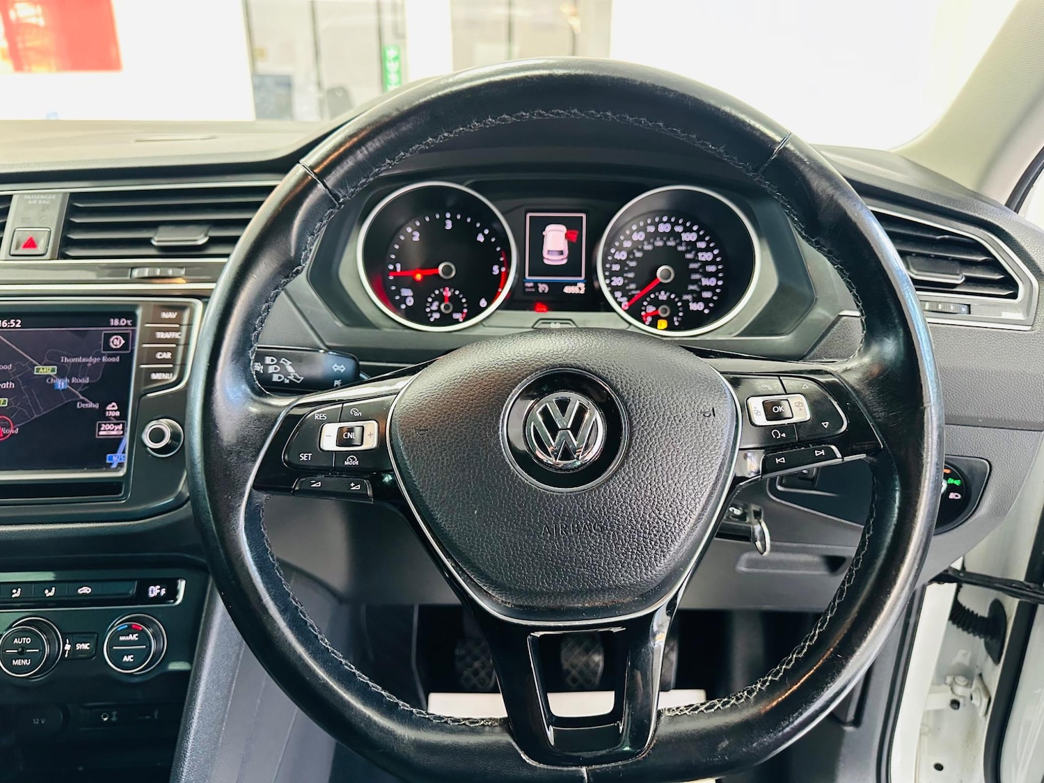 Used Volkswagen Tiguan 2016 for sale - 76994455: Photo 28