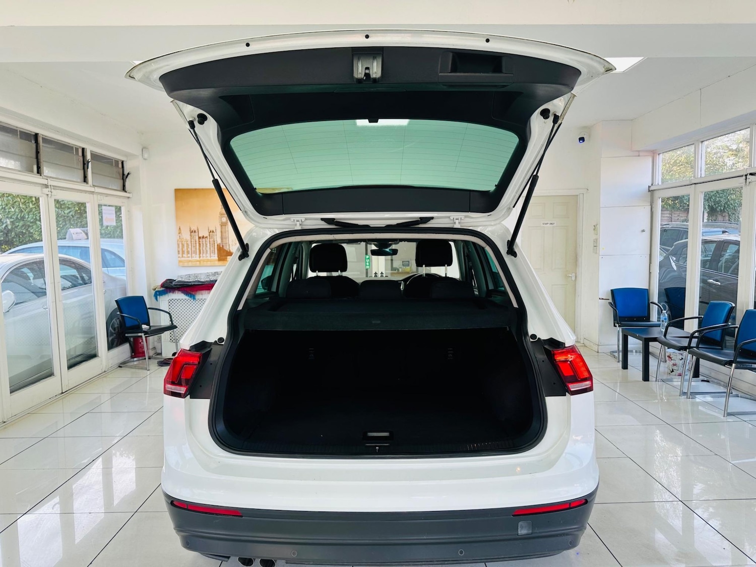 Used Volkswagen Tiguan 2016 for sale - 76994455: Photo 38