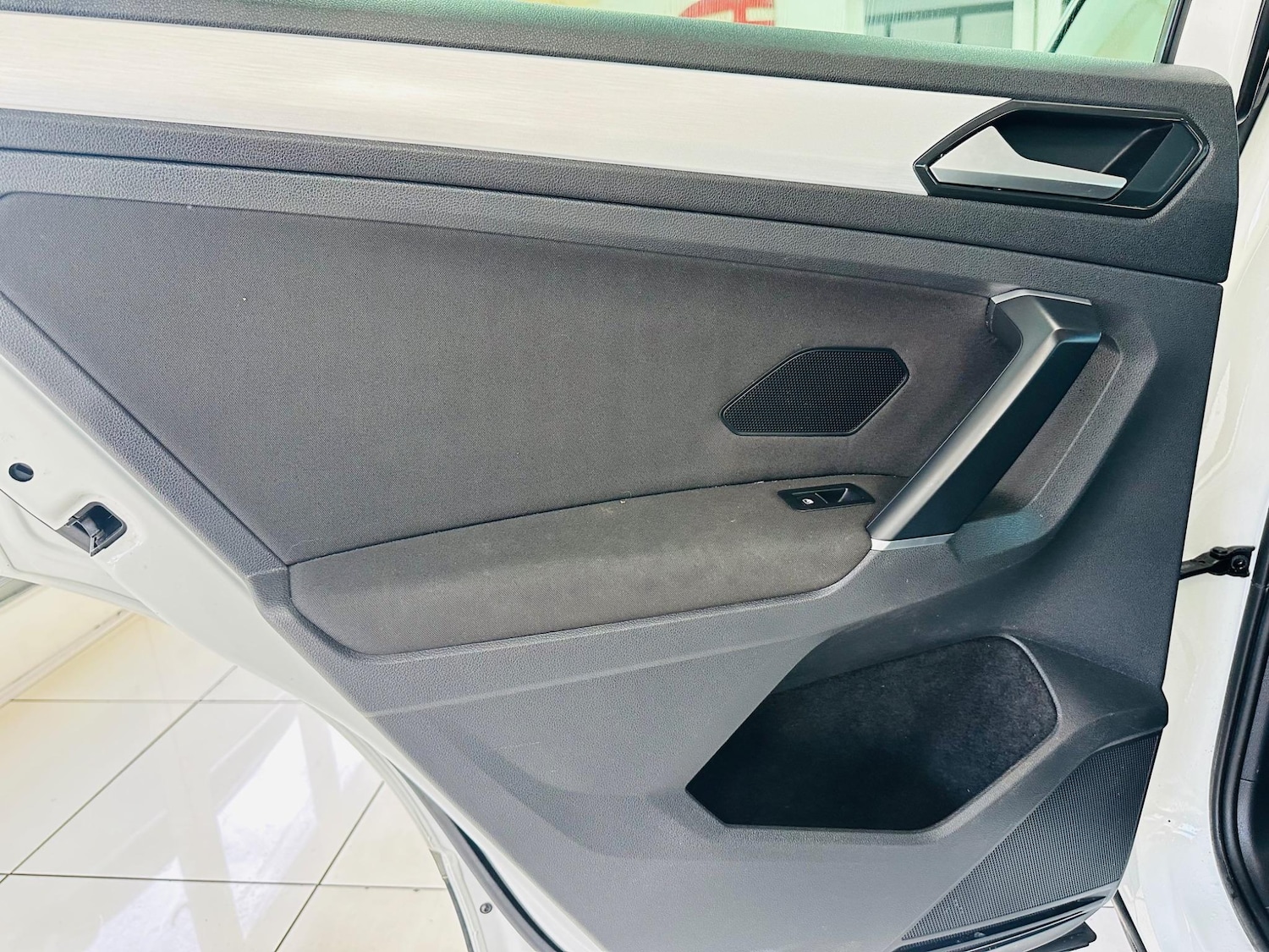 Used Volkswagen Tiguan 2016 for sale - 76994455: Photo 40