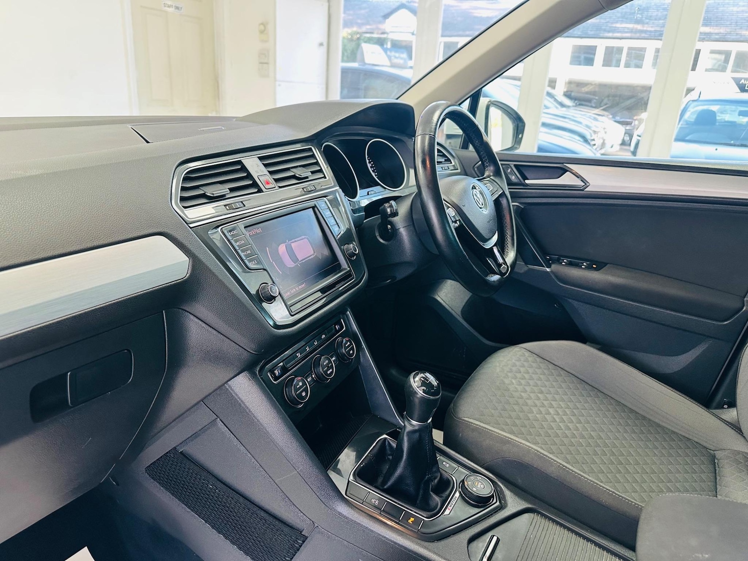 Used Volkswagen Tiguan 2016 for sale - 76994455: Photo 46