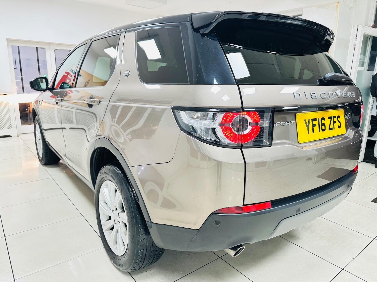 Used Land Rover Discovery Sport 2016 for sale - 76975607: Photo 24