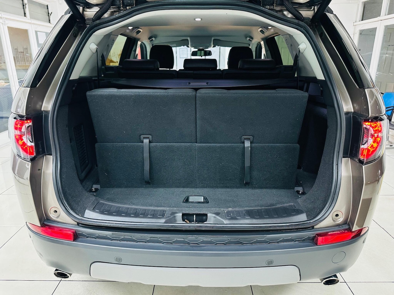 Used Land Rover Discovery Sport 2016 for sale - 76975607: Photo 33