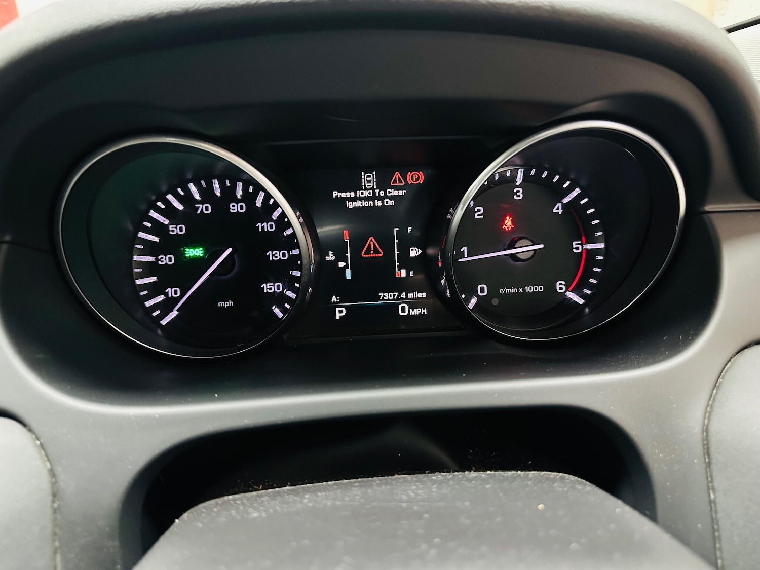 Used Land Rover Discovery Sport 2016 for sale - 76975607: Photo 4