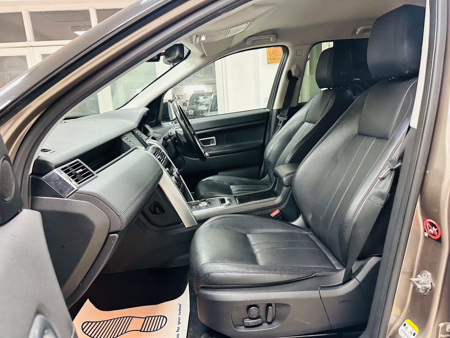 Used Land Rover Discovery Sport 2016 for sale - 76975607: Photo 40