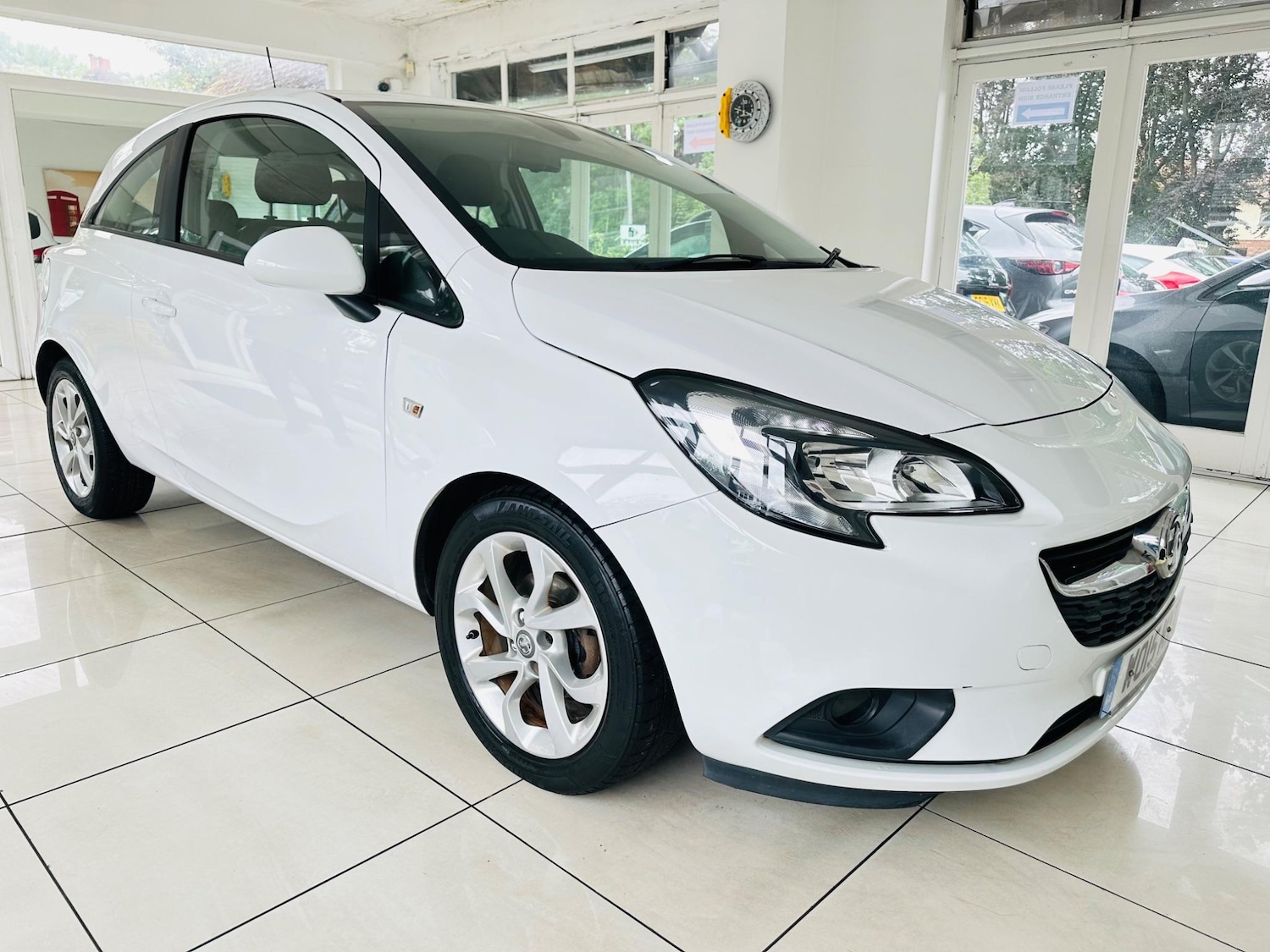 Used Vauxhall Corsa 2015 for sale - 75614071: Photo 1
