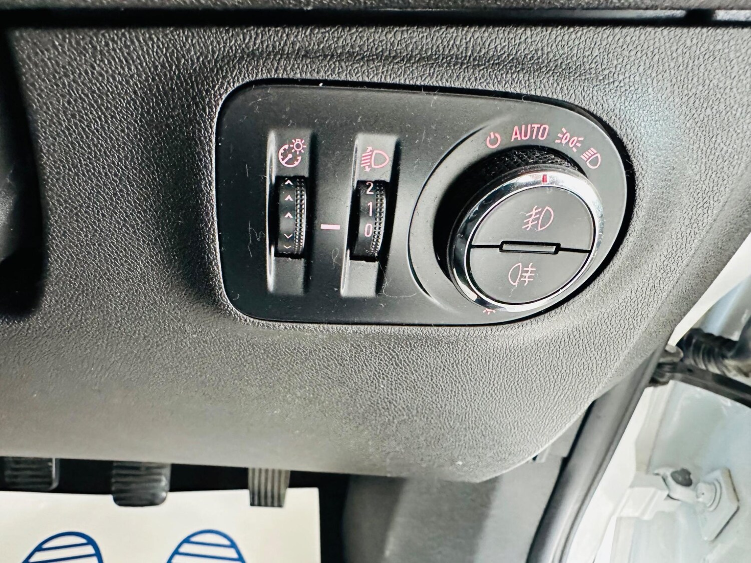 Used Vauxhall Corsa 2015 for sale - 75614071: Photo 20