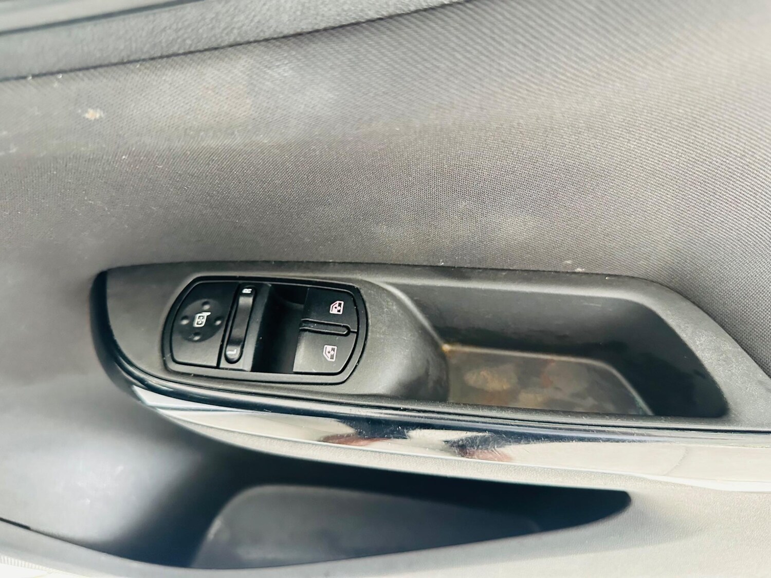 Used Vauxhall Corsa 2015 for sale - 75614071: Photo 22