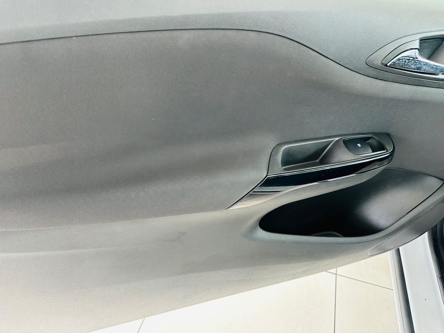 Used Vauxhall Corsa 2015 for sale - 75614071: Photo 43