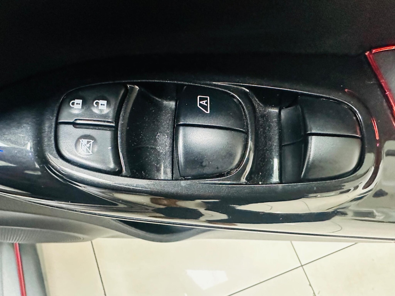 Used Nissan Juke 2017 for sale - 76786460: Photo 30