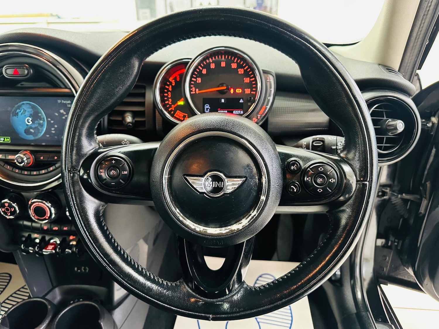 Used MINI Hatch 2017 for sale - 76975822: Photo 23