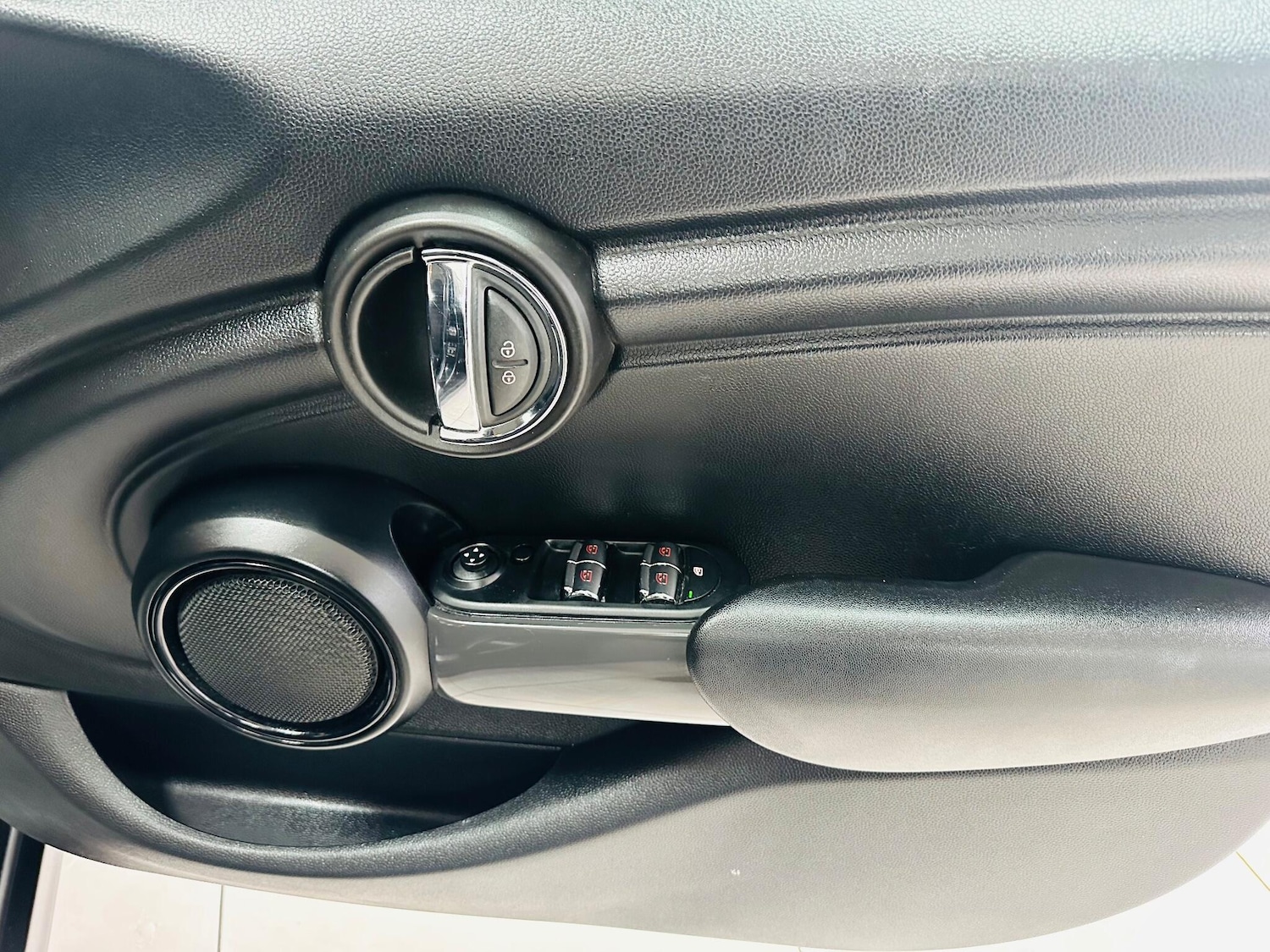 Used MINI Hatch 2017 for sale - 76975822: Photo 44