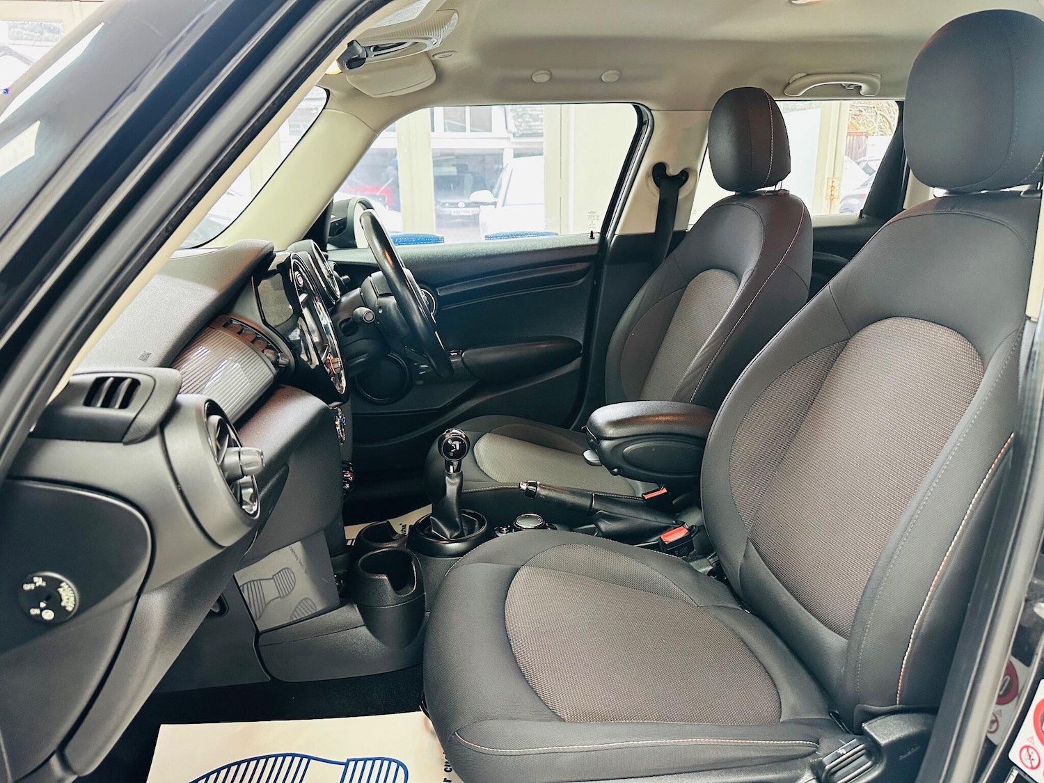 Used MINI Hatch 2017 for sale - 76975822: Photo 9