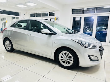 Used Hyundai i30 2013 for sale - 77163374: Photo