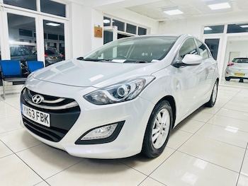 Used Hyundai i30 2013 for sale - 77163374: Photo