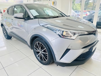 Used Toyota C-HR 2018 for sale - 79401116: Photo