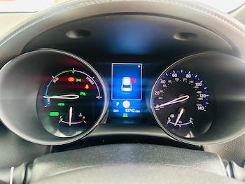 Used Toyota C-HR 2018 for sale - 79401116: Photo