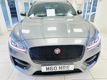 Used Jaguar F-Pace 2017 for sale - 79471983: Photo