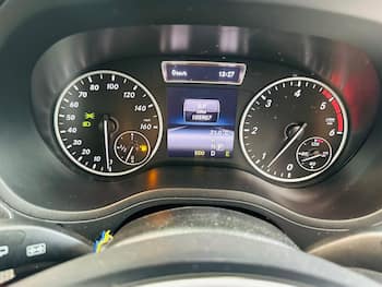 Used Mercedes-Benz B Class 2014 for sale - 79820952: Photo