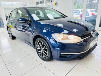 Used Volkswagen Golf 2018 for sale - 78830889: Photo