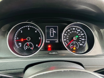 Used Volkswagen Golf 2018 for sale - 78830889: Photo