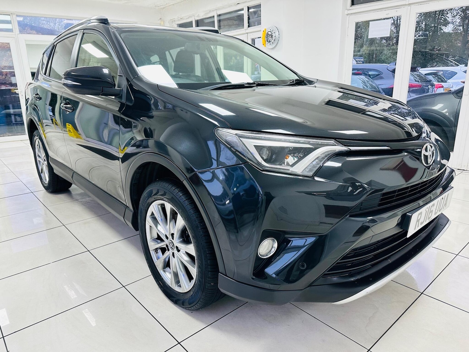 Used Toyota RAV4 2016 for sale - 76349888: Photo 1