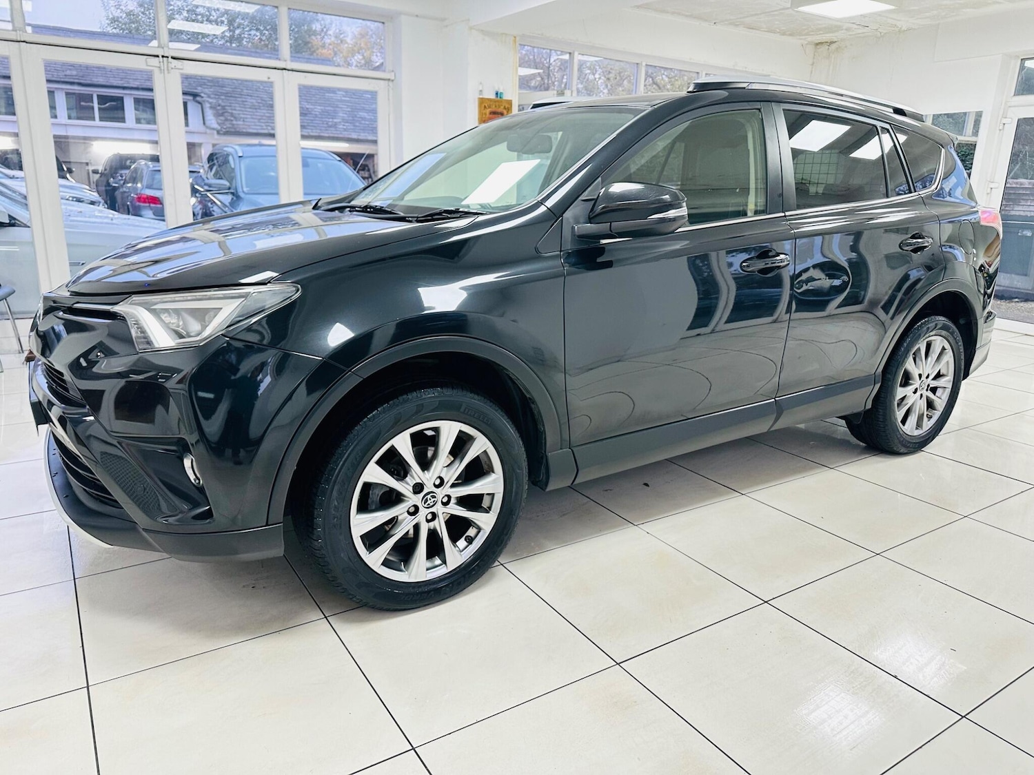 Used Toyota RAV4 2016 for sale - 76349888: Photo 15
