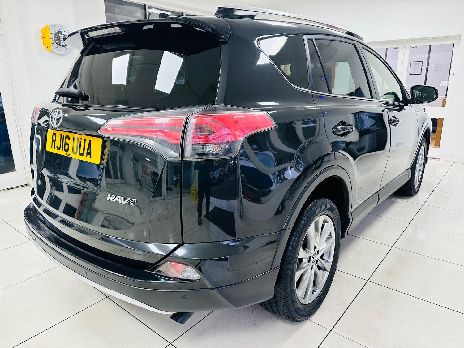Used Toyota RAV4 2016 for sale - 76349888: Photo 19