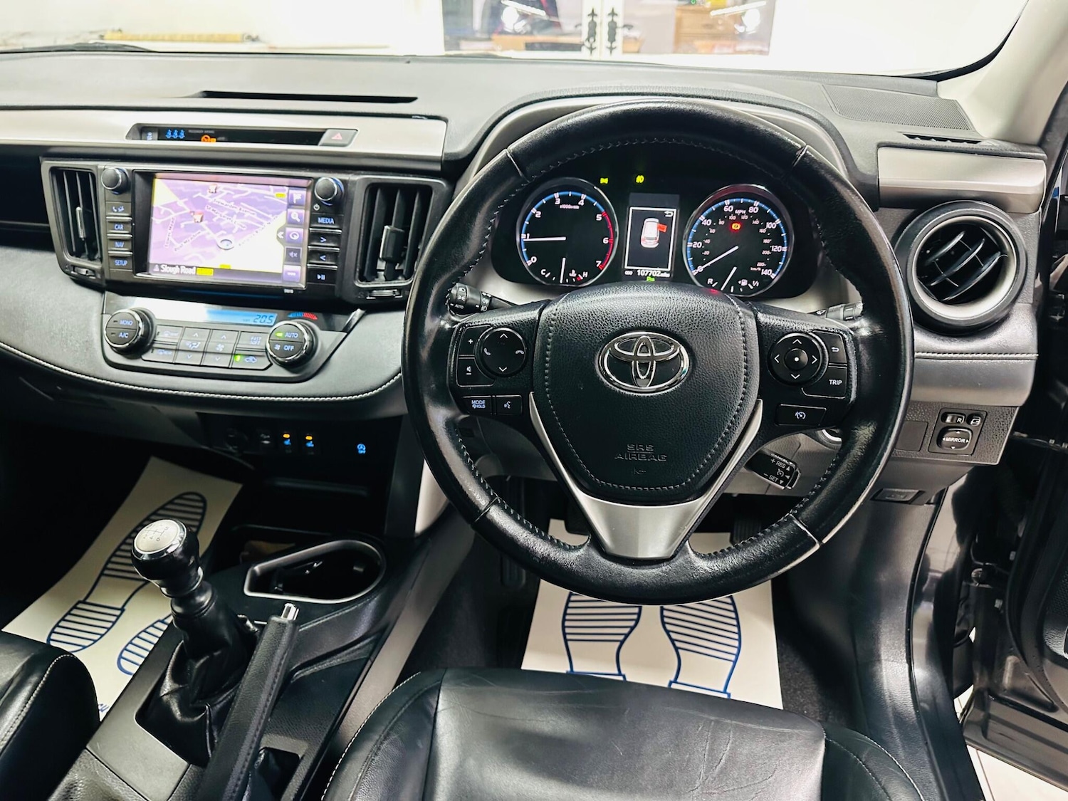 Used Toyota RAV4 2016 for sale - 76349888: Photo 25