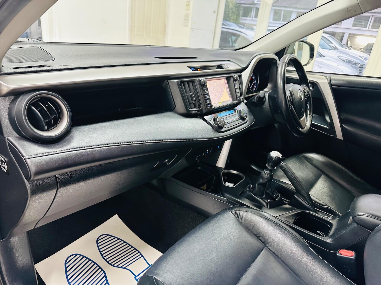 Used Toyota RAV4 2016 for sale - 76349888: Photo 30