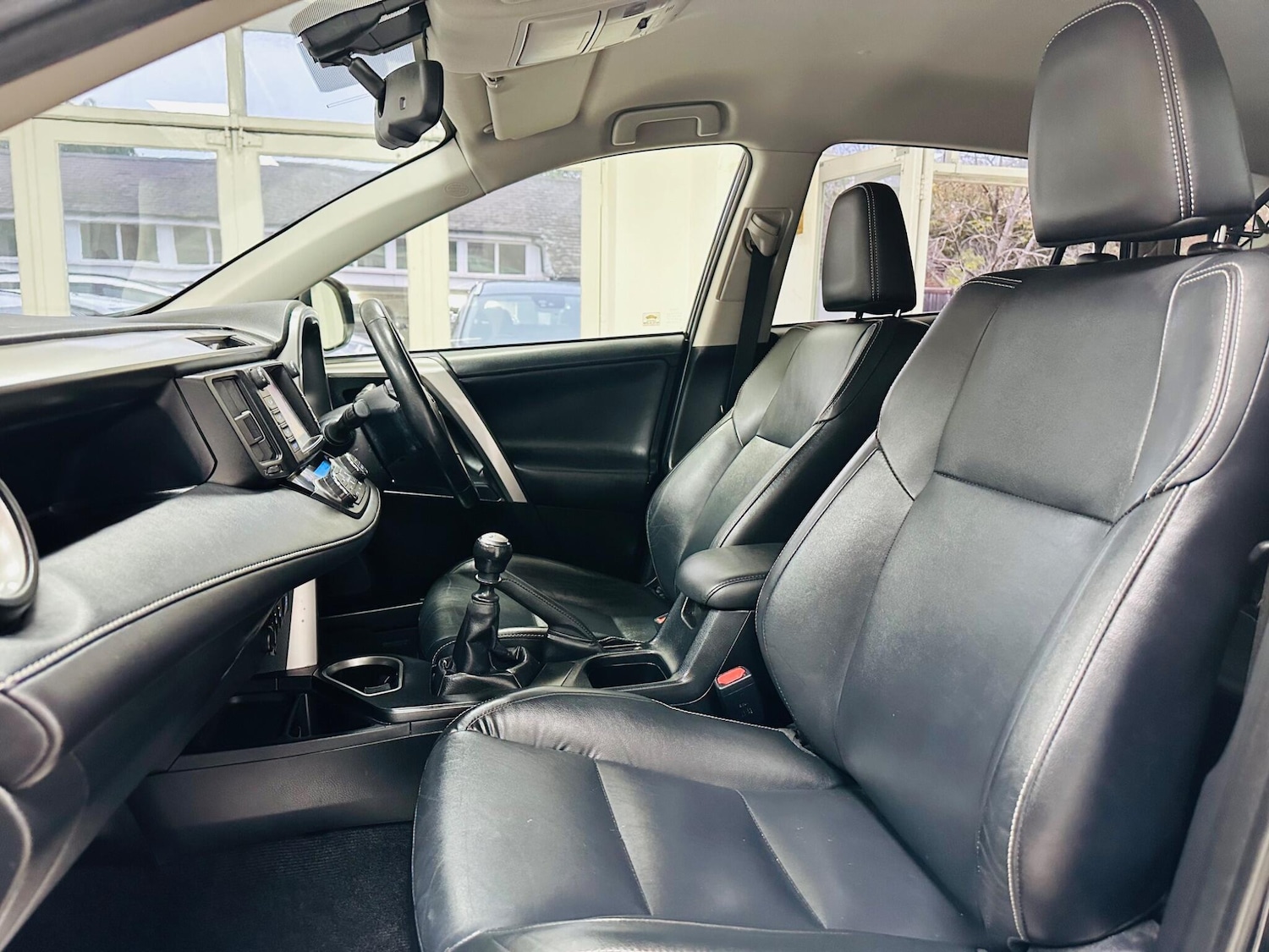 Used Toyota RAV4 2016 for sale - 76349888: Photo 36