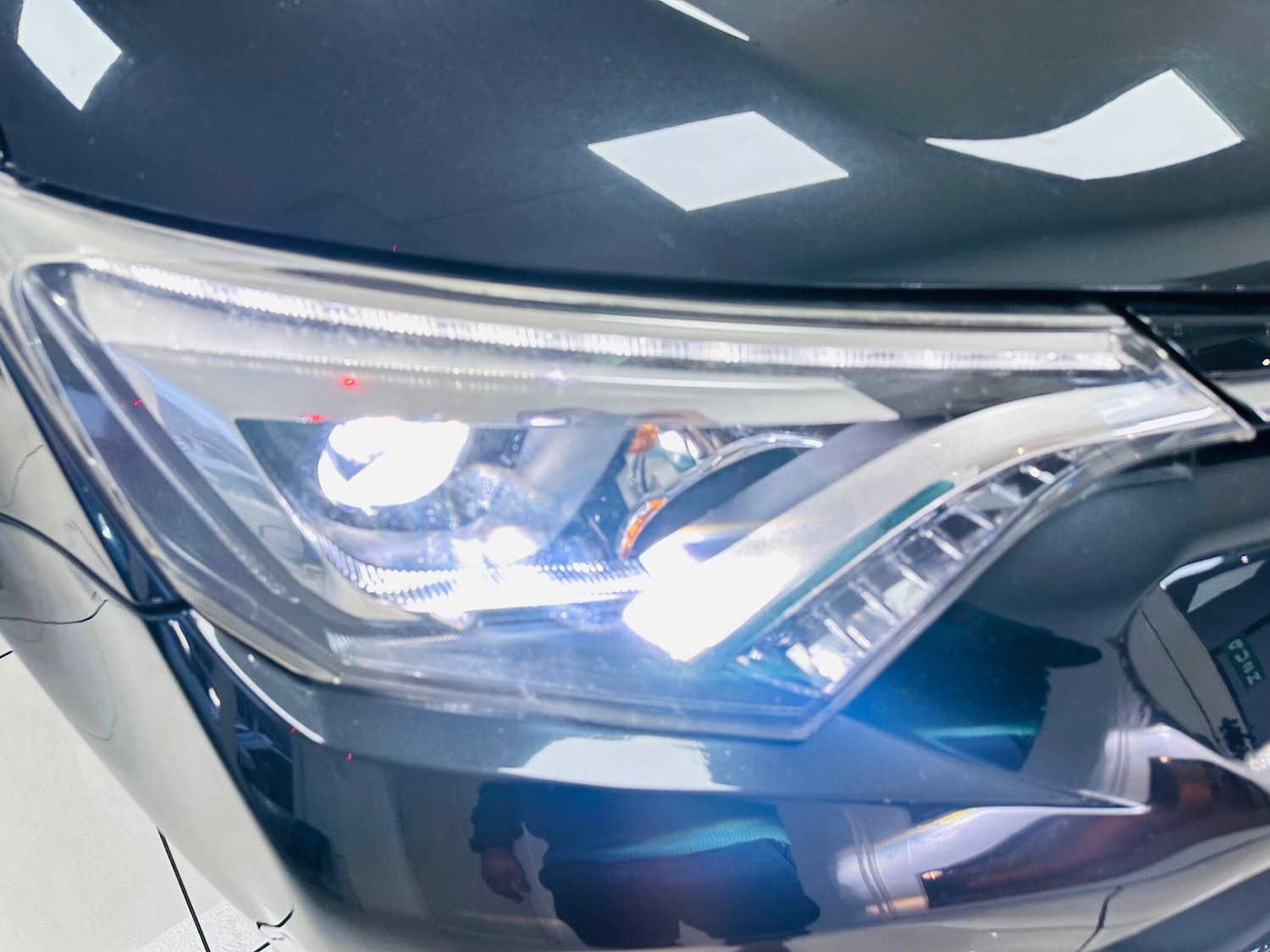 Used Toyota RAV4 2016 for sale - 76349888: Photo 46
