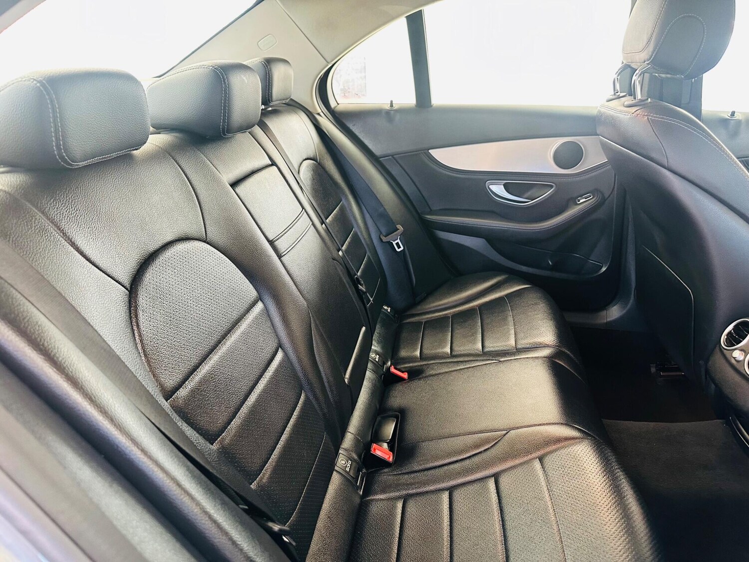 Used Mercedes-Benz C Class 2015 for sale - 78157803: Photo 23