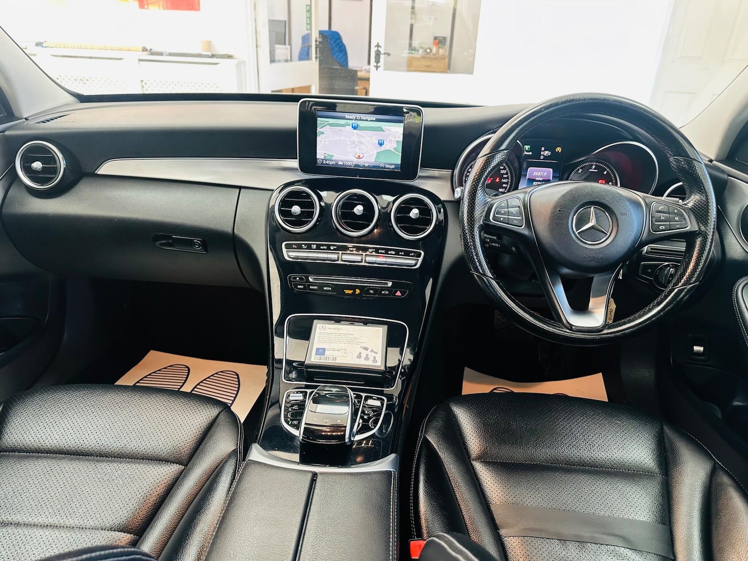 Used Mercedes-Benz C Class 2015 for sale - 78157803: Photo 3