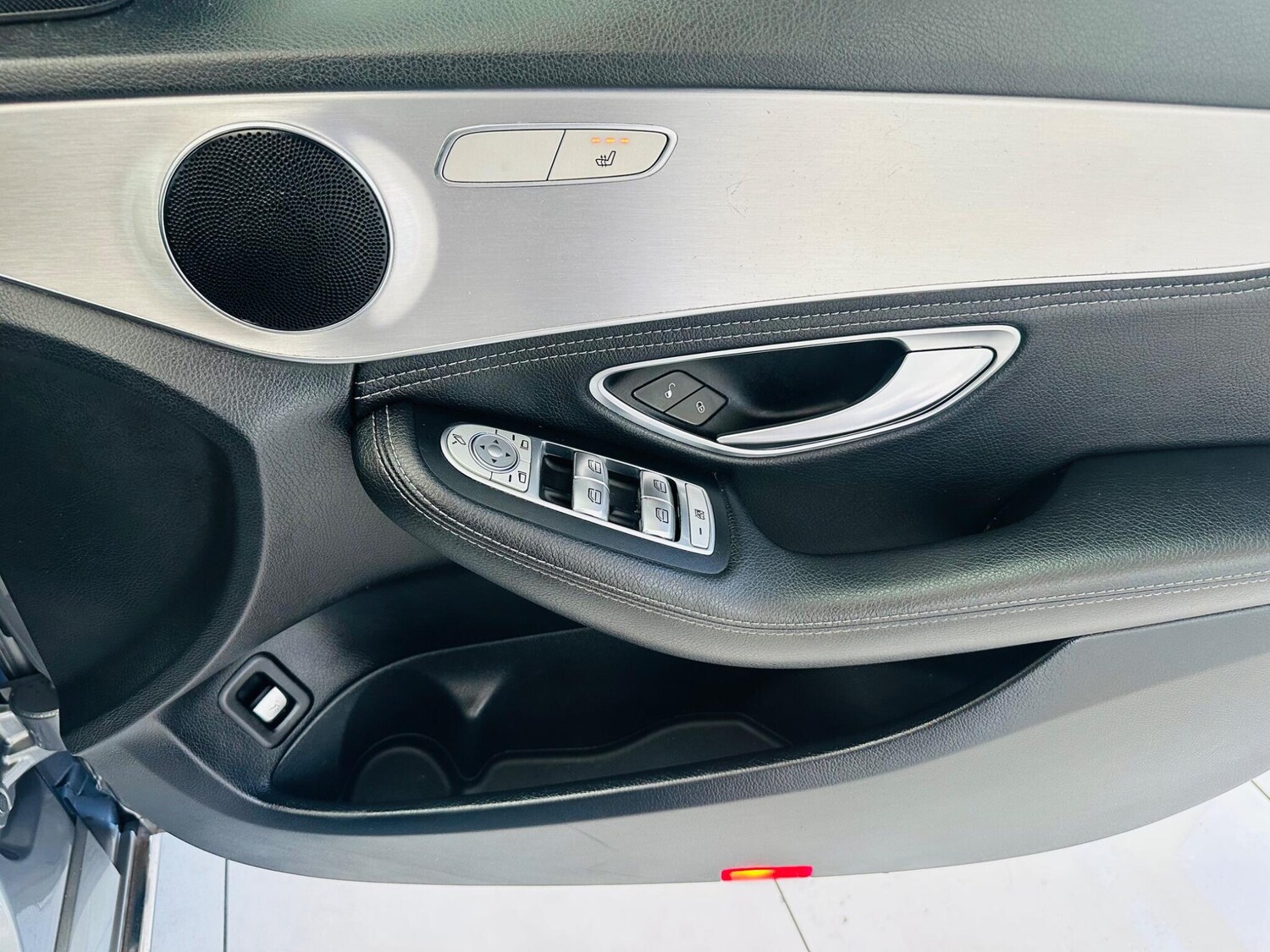 Used Mercedes-Benz C Class 2015 for sale - 78157803: Photo 38