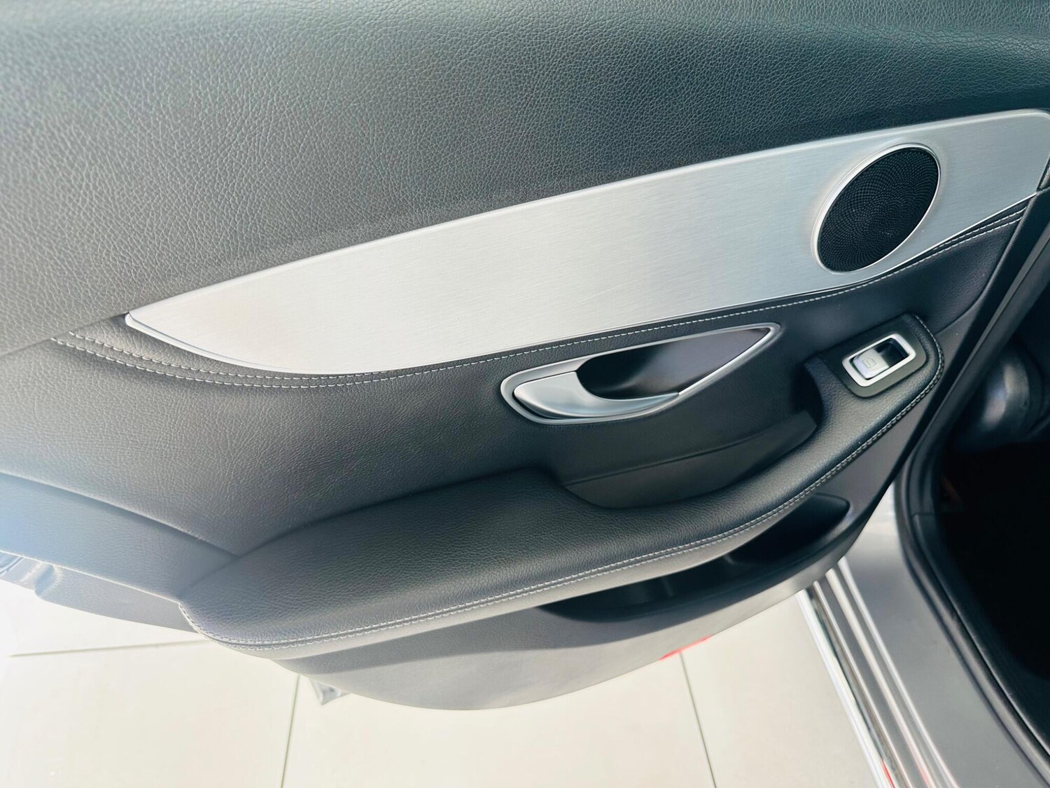 Used Mercedes-Benz C Class 2015 for sale - 78157803: Photo 42