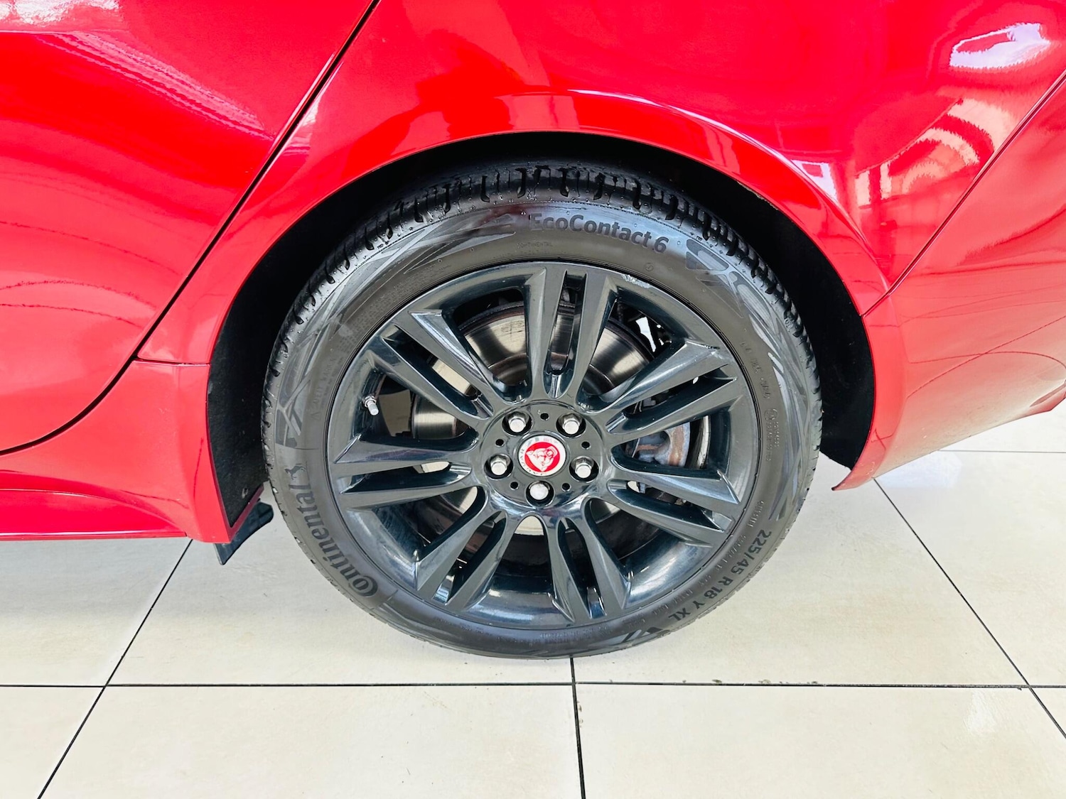 Used Jaguar XE 2017 for sale - 77957937: Photo 13