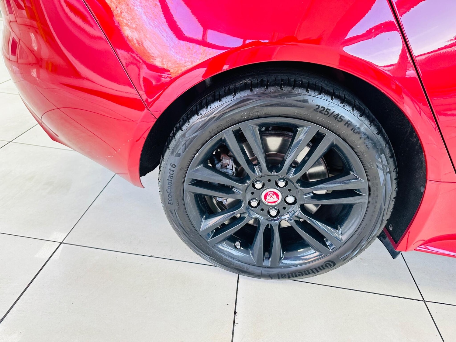 Used Jaguar XE 2017 for sale - 77957937: Photo 14