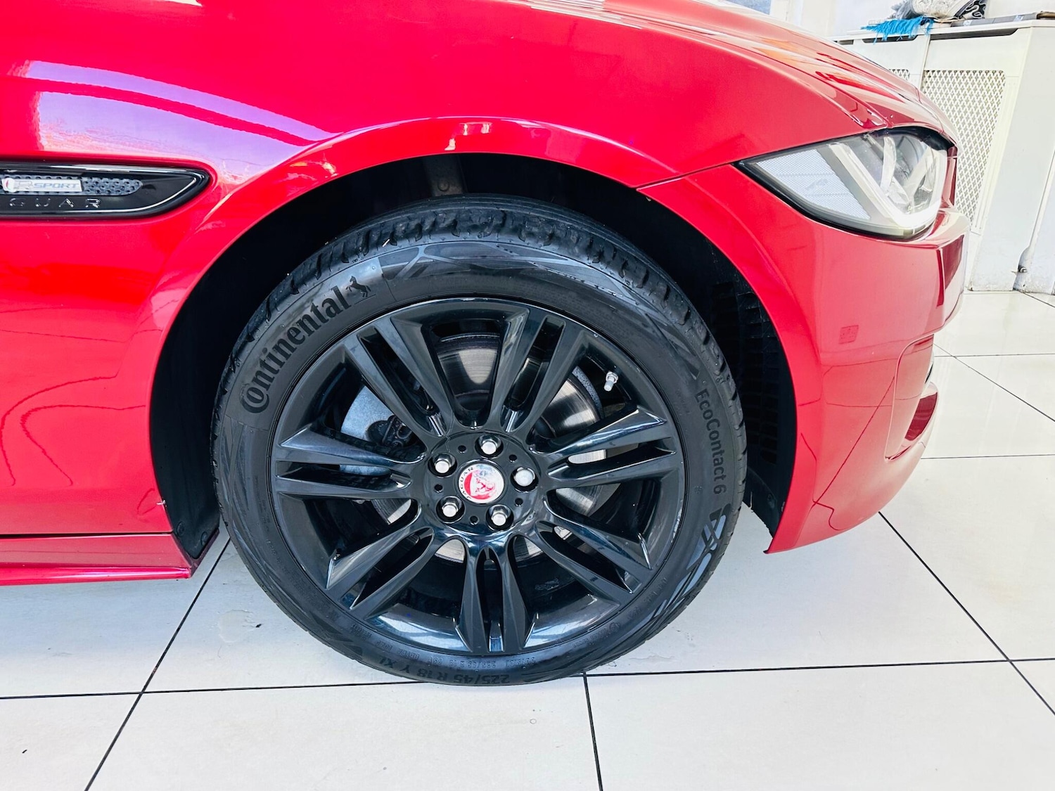 Used Jaguar XE 2017 for sale - 77957937: Photo 15