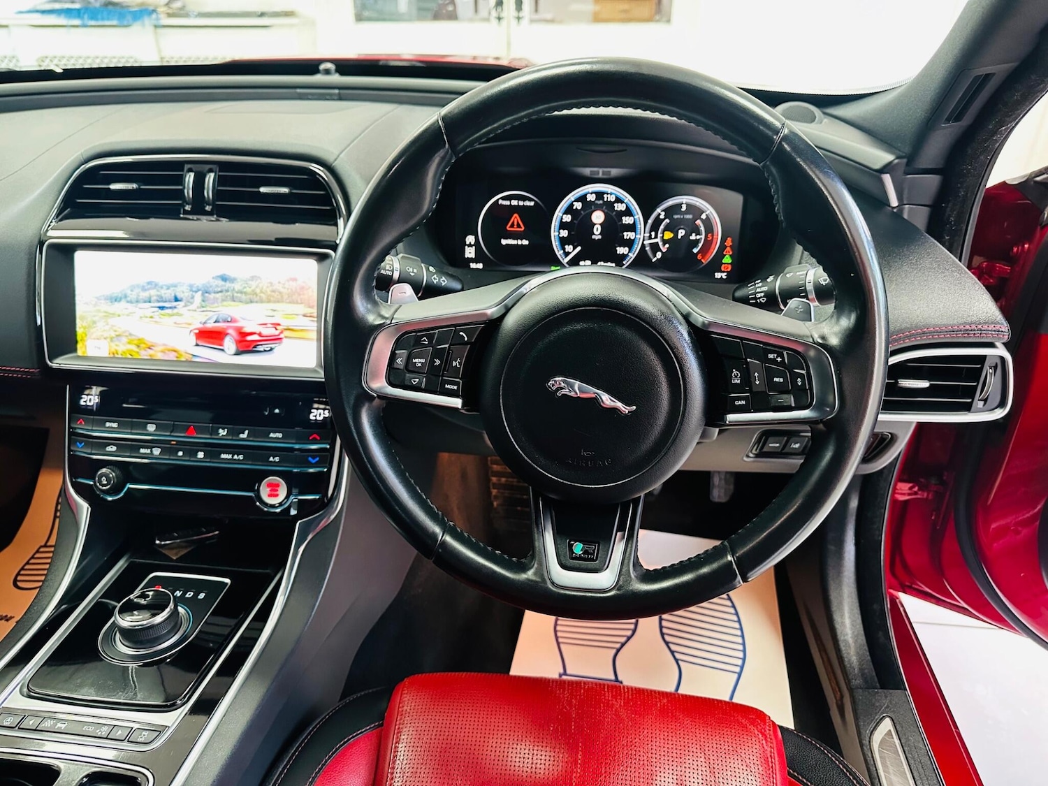 Used Jaguar XE 2017 for sale - 77957937: Photo 16