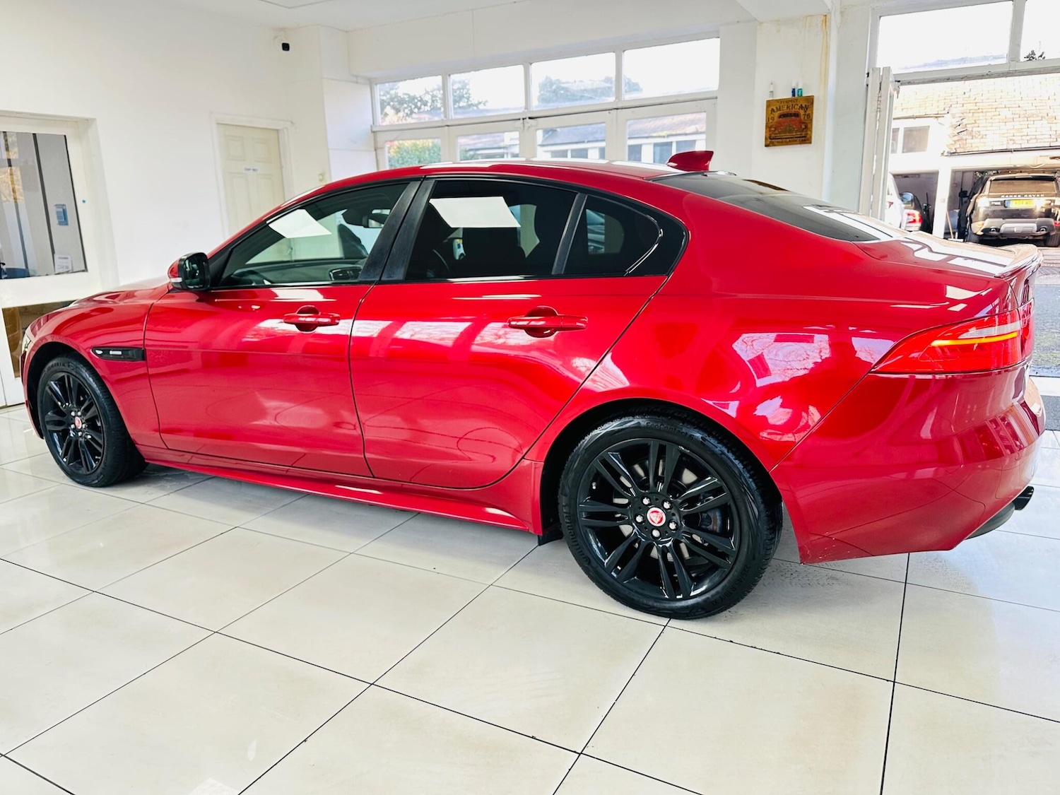 Used Jaguar XE 2017 for sale - 77957937: Photo 24