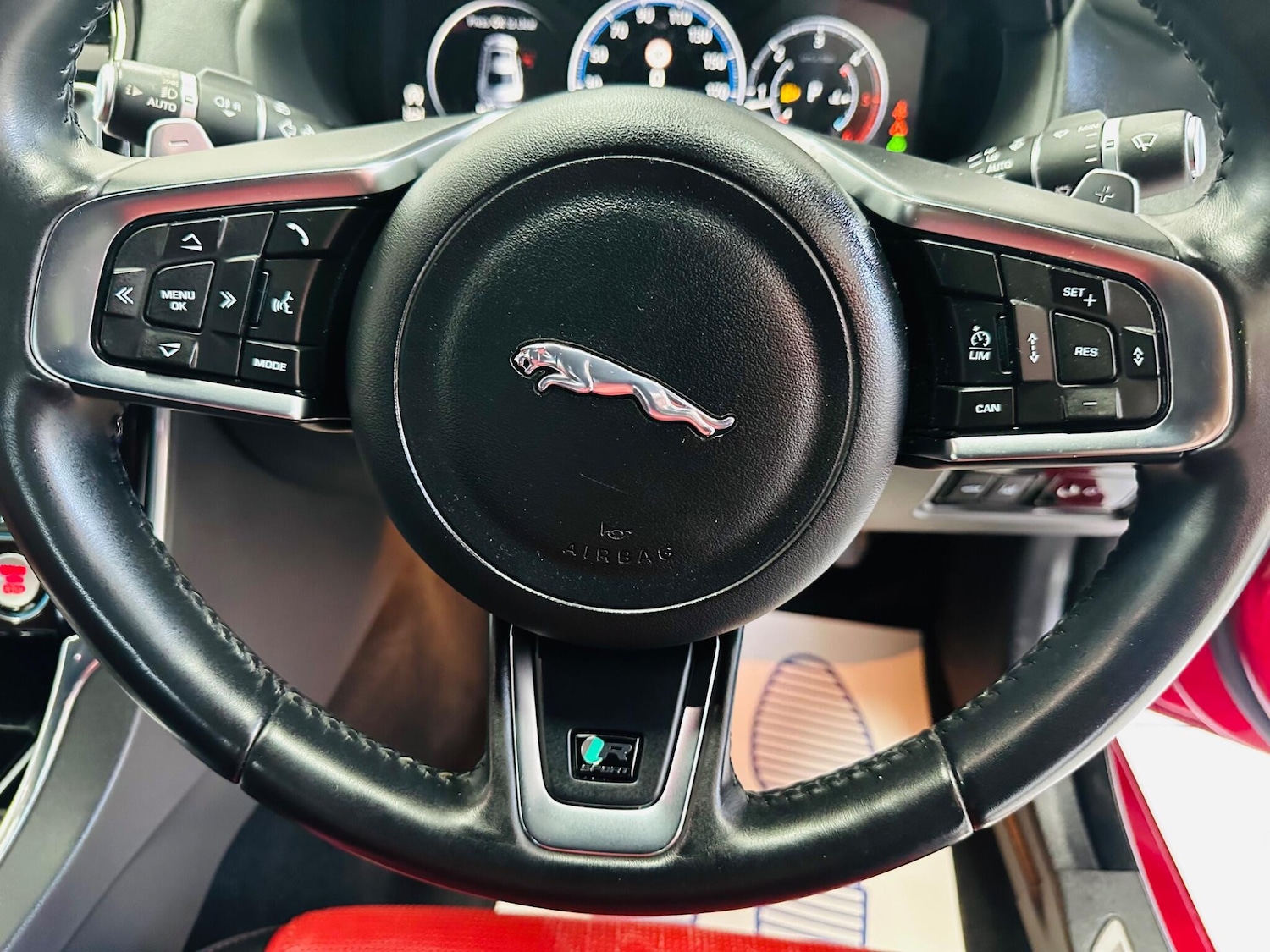 Used Jaguar XE 2017 for sale - 77957937: Photo 27