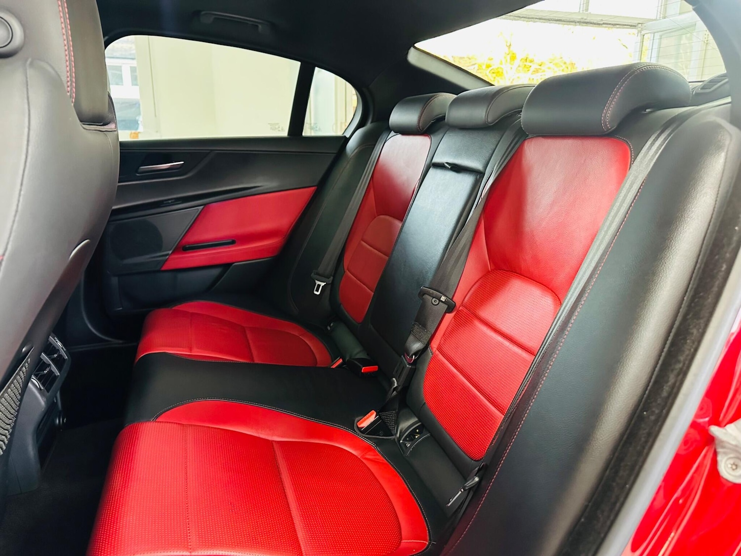 Used Jaguar XE 2017 for sale - 77957937: Photo 28